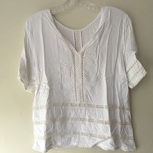 The Lace Blouse - VETTA